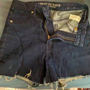 High wasted stretchy American eagle shorts